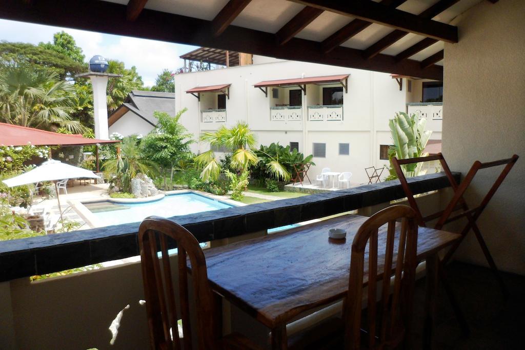 Tiptop Hotel, Resto And Delishop Panglao