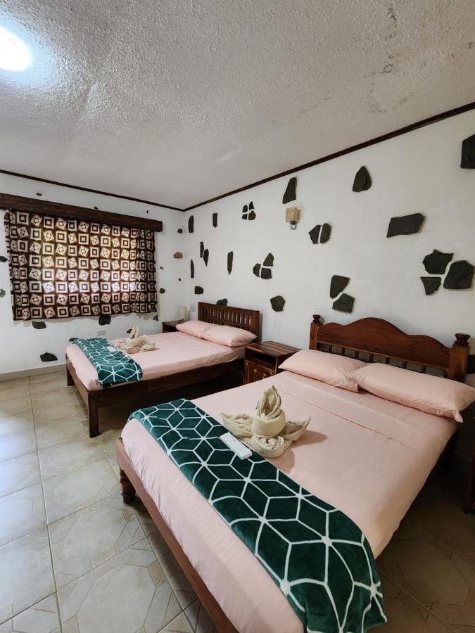 Tiptop Hotel, Resto And Delishop Panglao