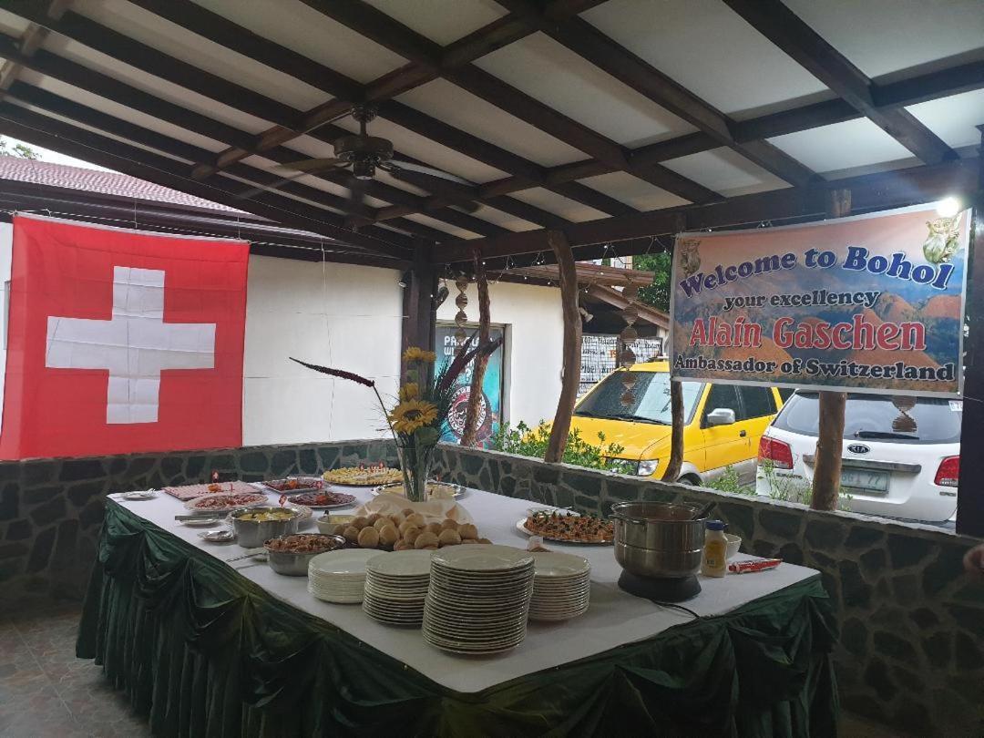 Tiptop Hotel, Resto And Delishop Hotel Panglao